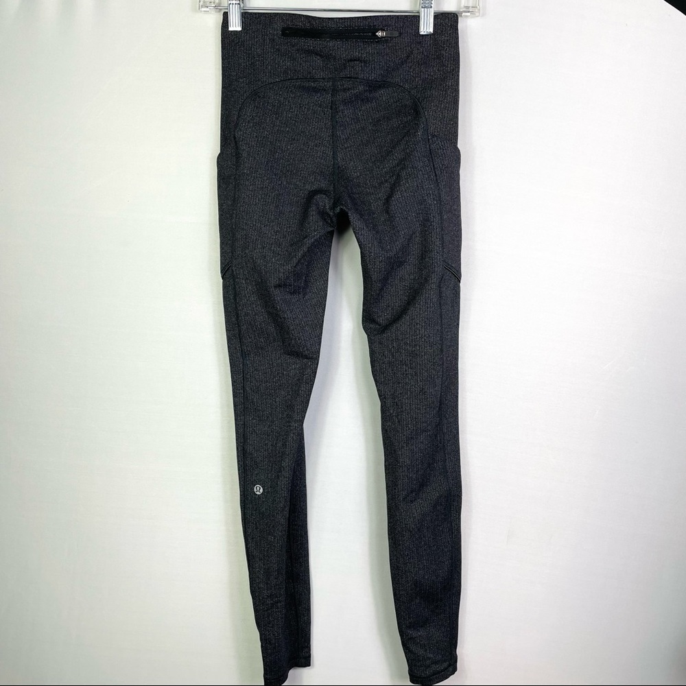 Lululemon Speed Tight V - Picture 4 of 10